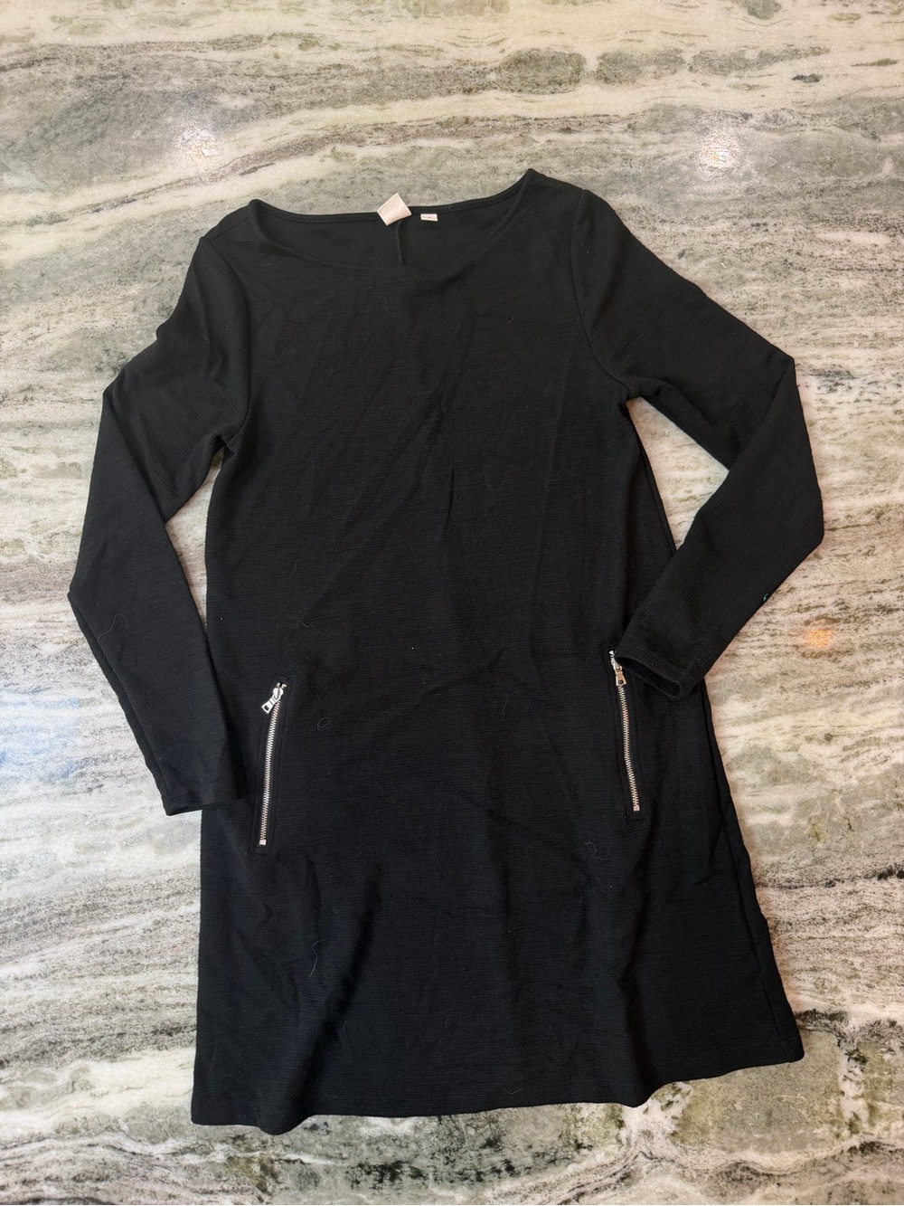 GAP Black Long Sleeve Shift Dress with Front Zip Pockets